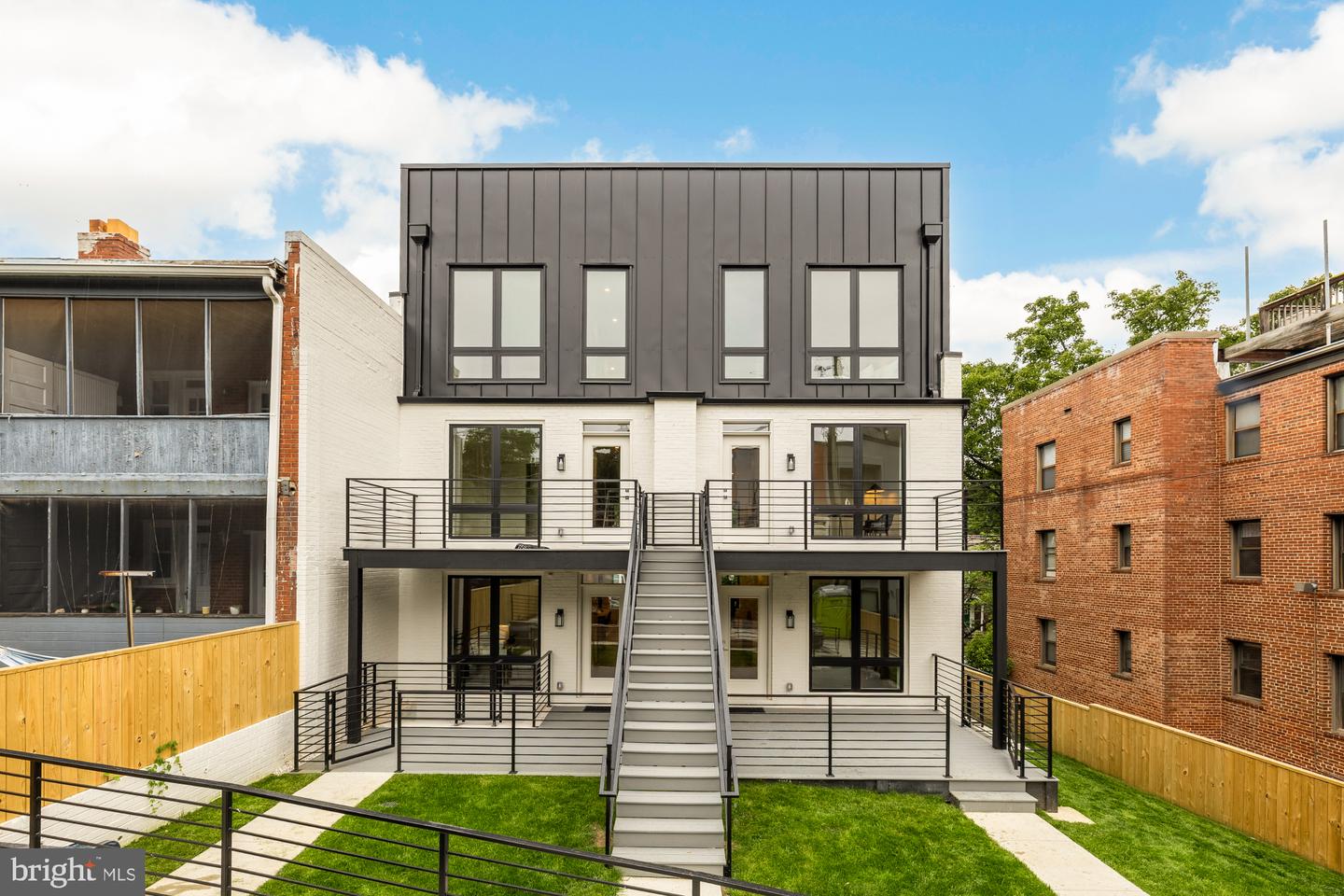 2647 41ST ST NW #2, WASHINGTON, District Of Columbia 20007, 3 Bedrooms Bedrooms, ,2 BathroomsBathrooms,Residential,For sale,2647 41ST ST NW #2,DCDC2205858 MLS # DCDC2205858