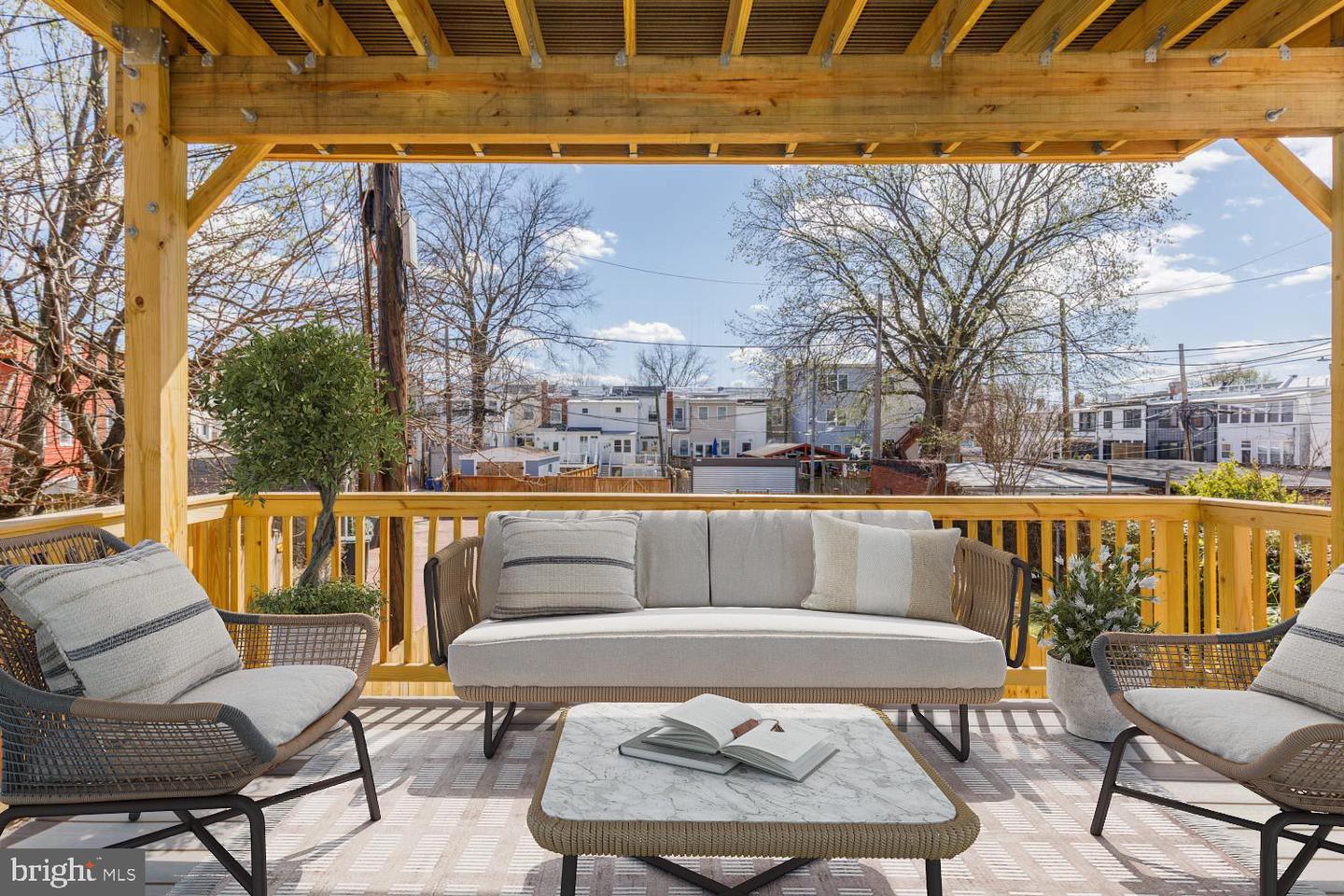 424 TAYLOR ST NW #A, WASHINGTON, District Of Columbia 20011, 3 Bedrooms Bedrooms, ,2 BathroomsBathrooms,Residential,For sale,424 TAYLOR ST NW #A,DCDC2205870 MLS # DCDC2205870