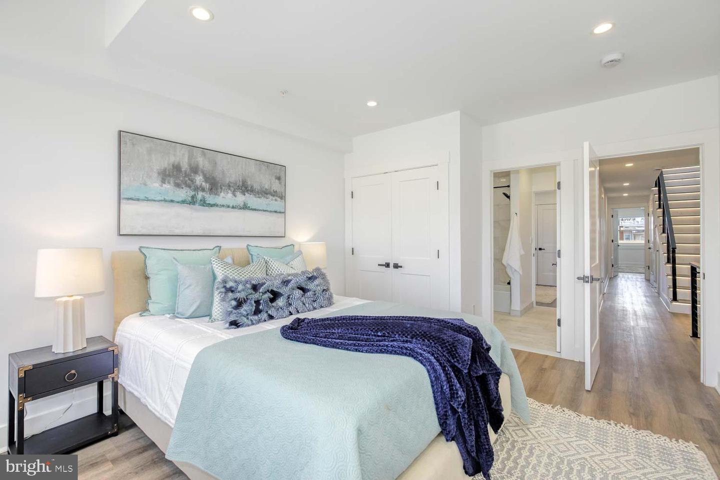 424 TAYLOR ST NW #B, WASHINGTON, District Of Columbia 20011, 4 Bedrooms Bedrooms, ,2 BathroomsBathrooms,Residential,For sale,424 TAYLOR ST NW #B,DCDC2205876 MLS # DCDC2205876
