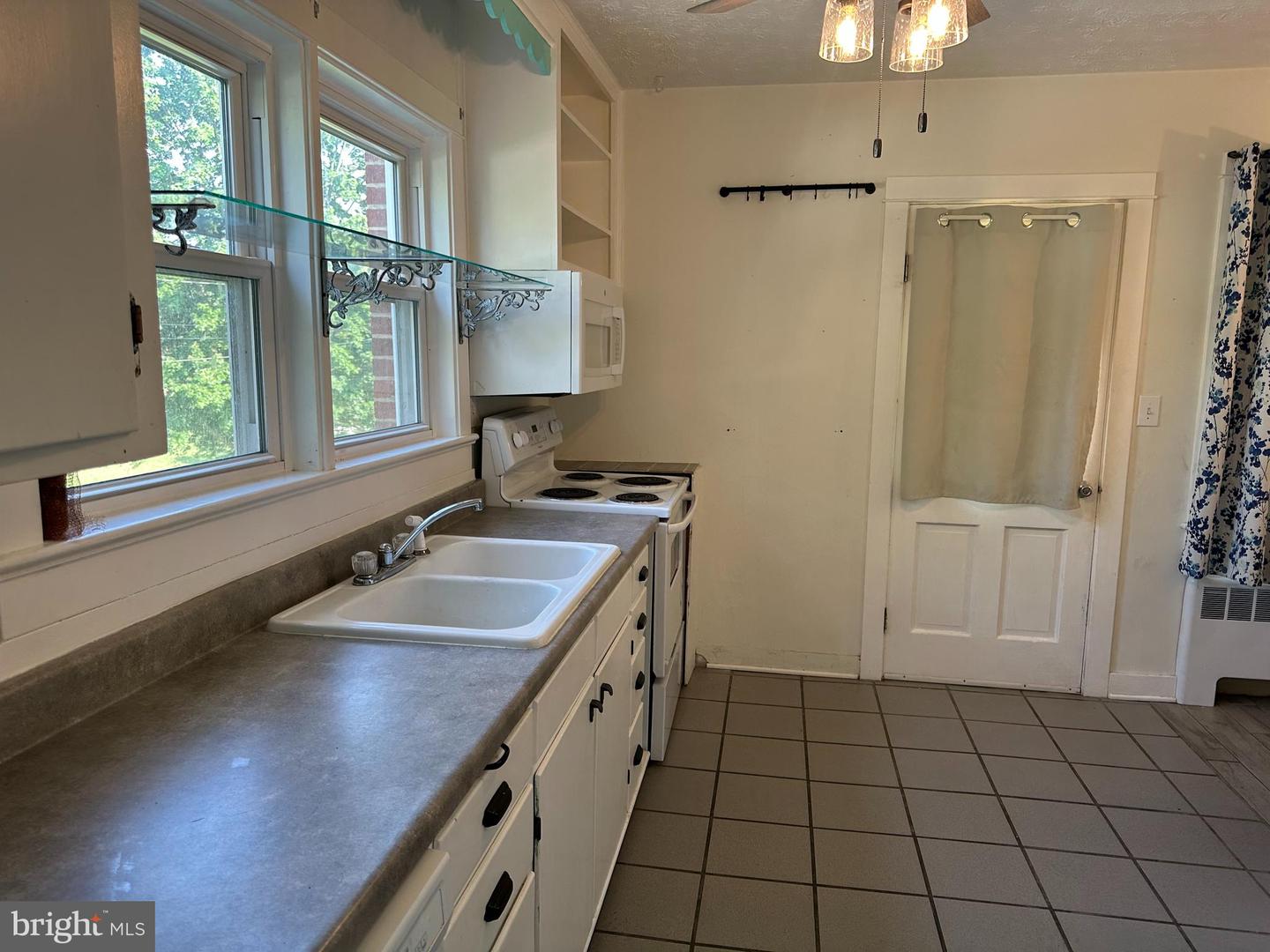2 TERRACE LN, LURAY, Virginia 22835, 3 Bedrooms Bedrooms, ,1 BathroomBathrooms,Residential,For sale,2 TERRACE LN,VAPA2005030 MLS # VAPA2005030