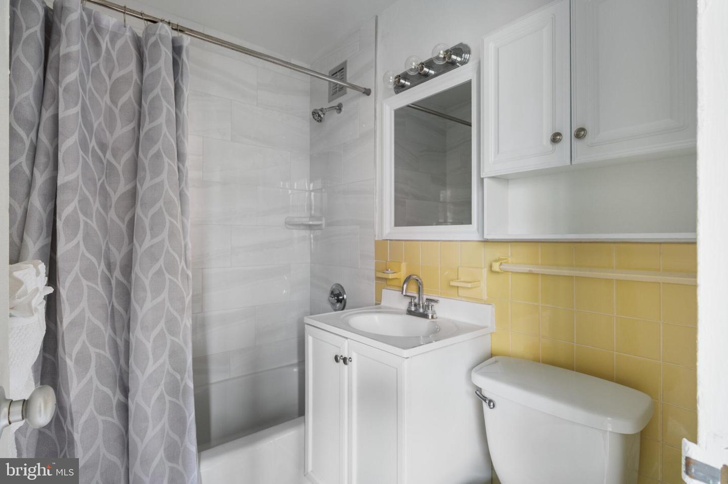 1111 ARLINGTON BLVD #608, ARLINGTON, Virginia 22209, ,1 BathroomBathrooms,Residential,For sale,1111 ARLINGTON BLVD #608,VAAR2059268 MLS # VAAR2059268
