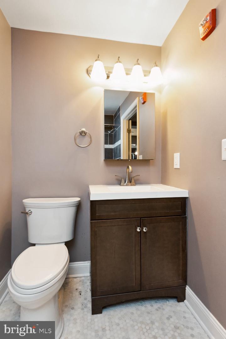 3900-3902 14TH ST NW #103, WASHINGTON, District Of Columbia 20011, 2 Bedrooms Bedrooms, ,1 BathroomBathrooms,Residential,For sale,3900-3902 14TH ST NW #103,DCDC2173072 MLS # DCDC2173072