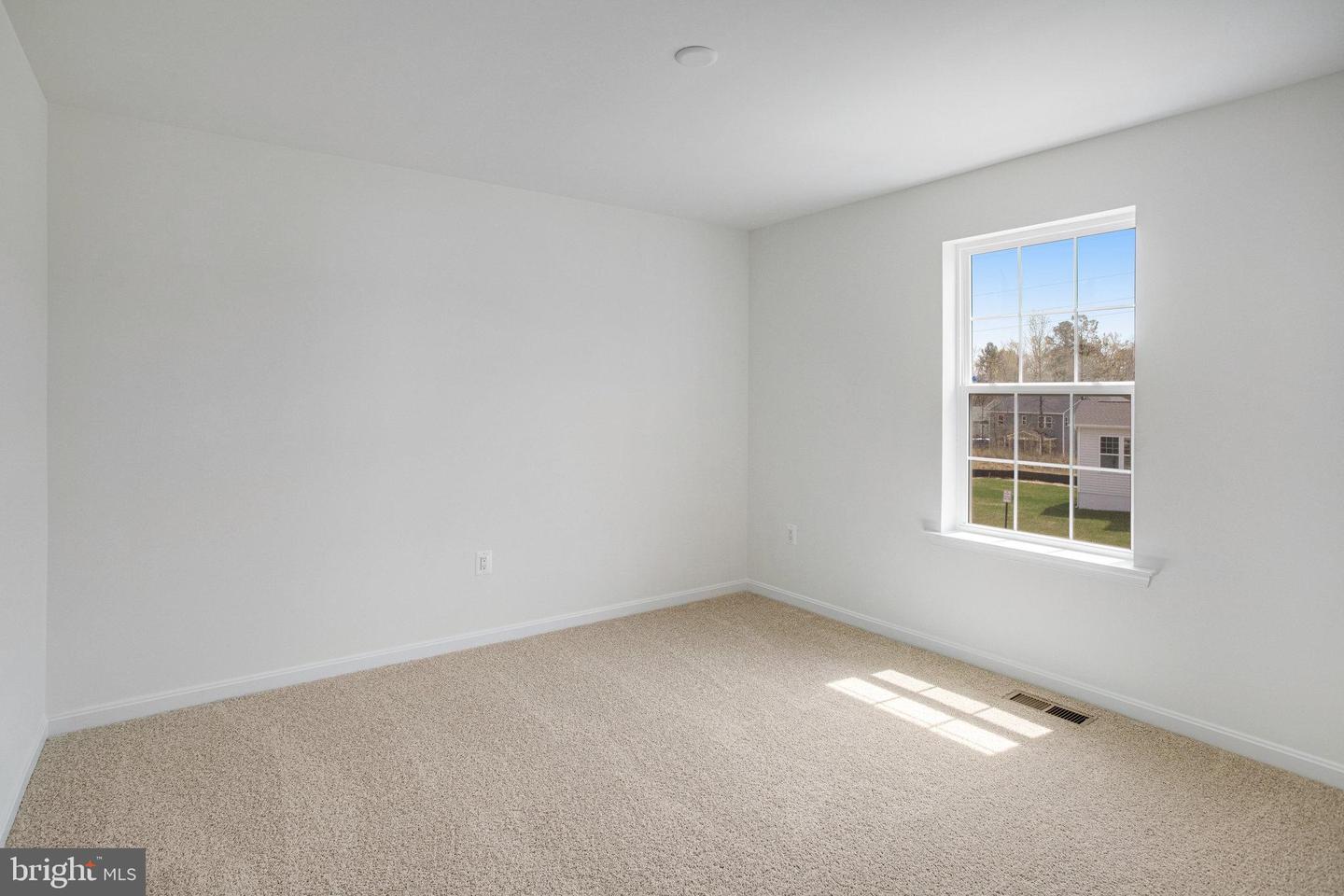 7099 RESOLUTION WAY, RUTHER GLEN, Virginia 22546, 3 Bedrooms Bedrooms, ,2 BathroomsBathrooms,Residential,For sale,7099 RESOLUTION WAY,VACV2007370 MLS # VACV2007370
