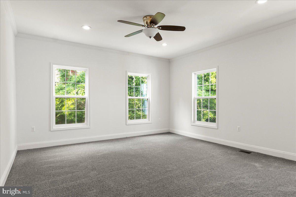 1631 U ST SE, WASHINGTON, District Of Columbia 20020, 3 Bedrooms Bedrooms, ,2 BathroomsBathrooms,Residential,For sale,1631 U ST SE,DCDC2175138 MLS # DCDC2175138