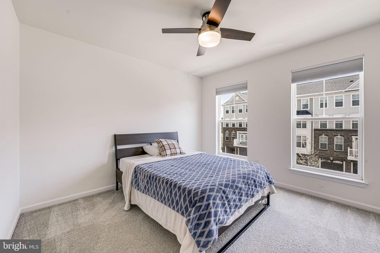 43373 TOWN GATE SQ, CHANTILLY, Virginia 20152, 3 Bedrooms Bedrooms, ,2 BathroomsBathrooms,Residential,For sale,43373 TOWN GATE SQ,VALO2090654 MLS # VALO2090654