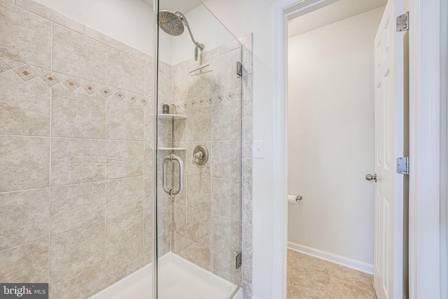 43373 TOWN GATE SQ, CHANTILLY, Virginia 20152, 3 Bedrooms Bedrooms, ,2 BathroomsBathrooms,Residential,For sale,43373 TOWN GATE SQ,VALO2090654 MLS # VALO2090654