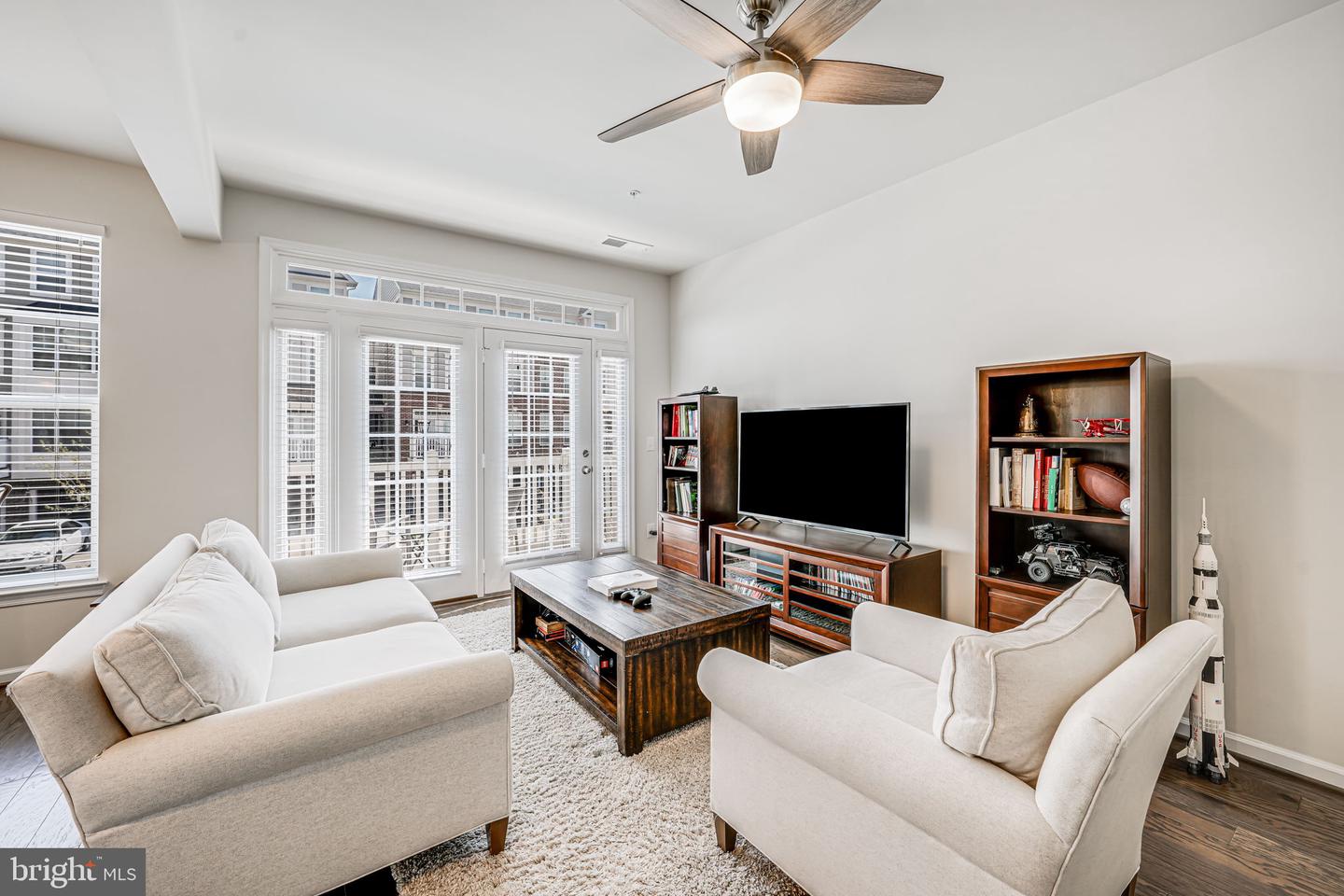 43373 TOWN GATE SQ, CHANTILLY, Virginia 20152, 3 Bedrooms Bedrooms, ,2 BathroomsBathrooms,Residential,For sale,43373 TOWN GATE SQ,VALO2090654 MLS # VALO2090654
