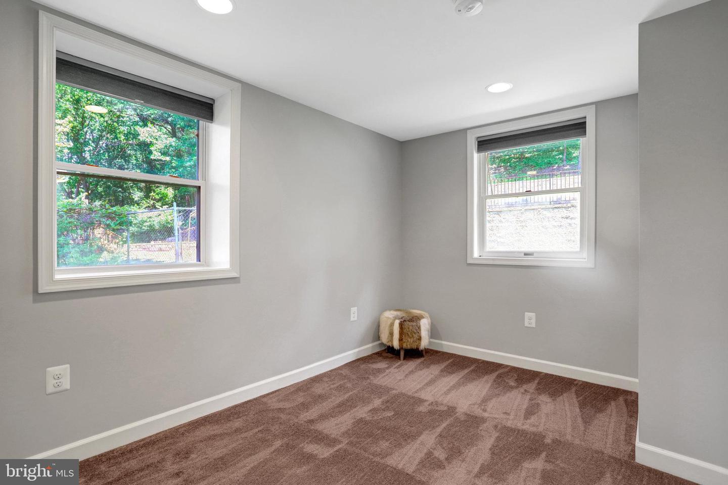 5623 OVERLY DR, ALEXANDRIA, Virginia 22310, 4 Bedrooms Bedrooms, ,2 BathroomsBathrooms,Residential,For sale,5623 OVERLY DR,VAFX2232664 MLS # VAFX2232664