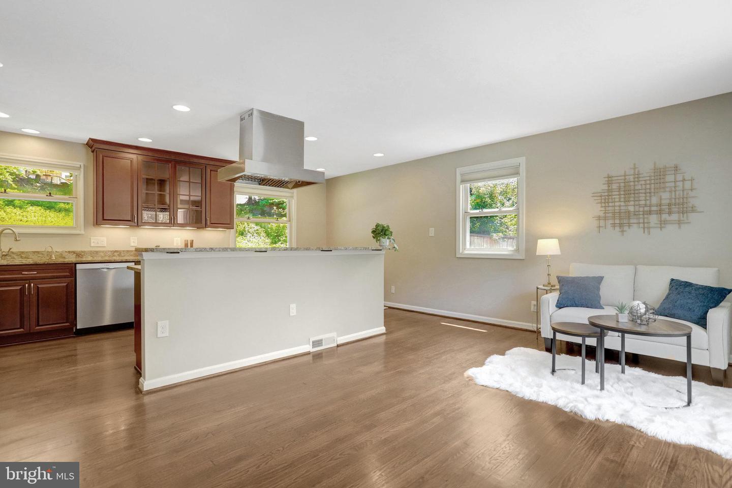 5623 OVERLY DR, ALEXANDRIA, Virginia 22310, 4 Bedrooms Bedrooms, ,2 BathroomsBathrooms,Residential,For sale,5623 OVERLY DR,VAFX2232664 MLS # VAFX2232664