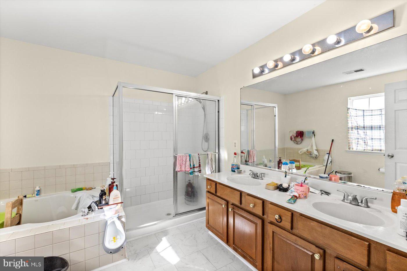 1745 FINLEY DR, CULPEPER, Virginia 22701, 4 Bedrooms Bedrooms, ,4 BathroomsBathrooms,Residential,For sale,1745 FINLEY DR,VACU2010248 MLS # VACU2010248