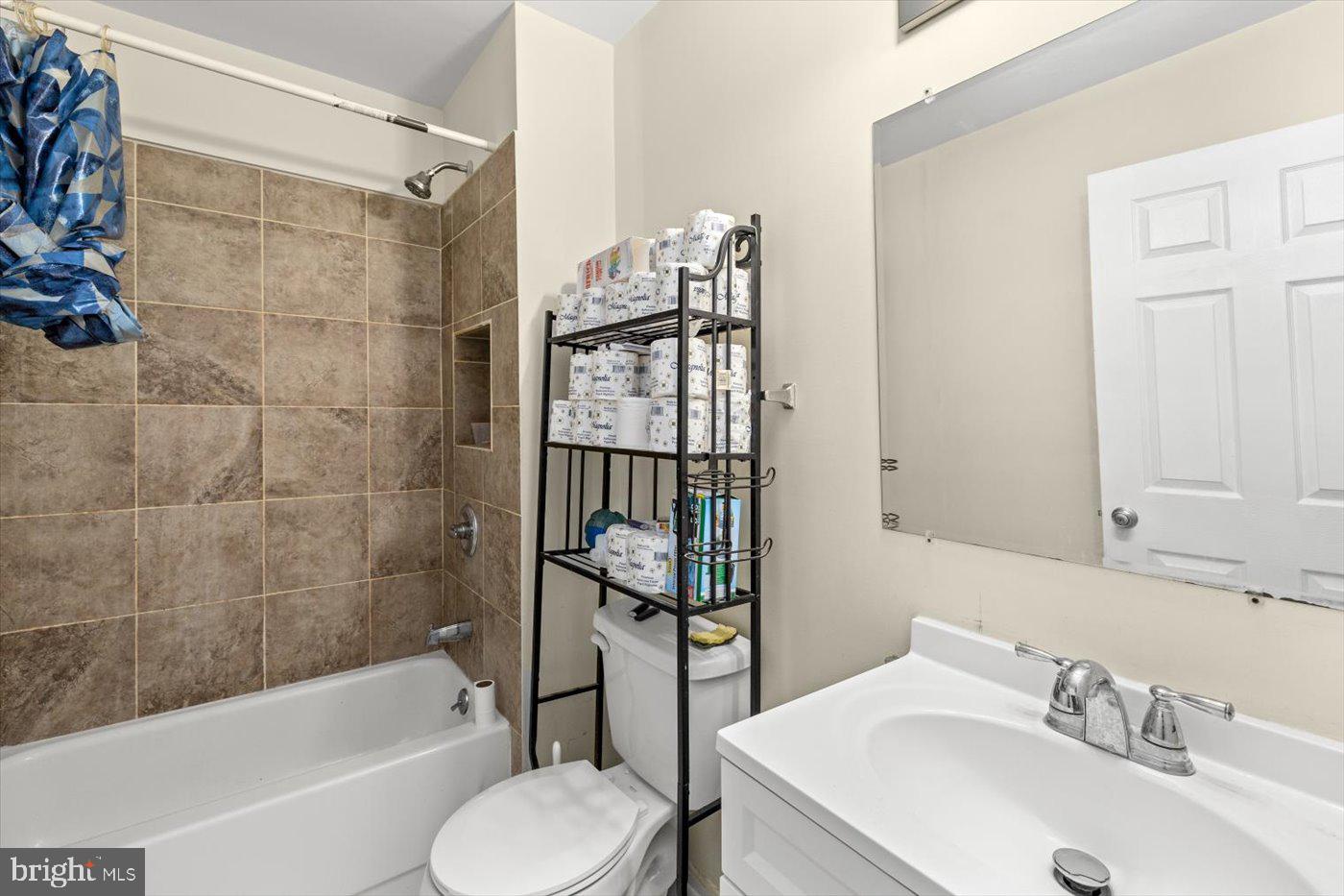 1745 FINLEY DR, CULPEPER, Virginia 22701, 4 Bedrooms Bedrooms, ,4 BathroomsBathrooms,Residential,For sale,1745 FINLEY DR,VACU2010248 MLS # VACU2010248