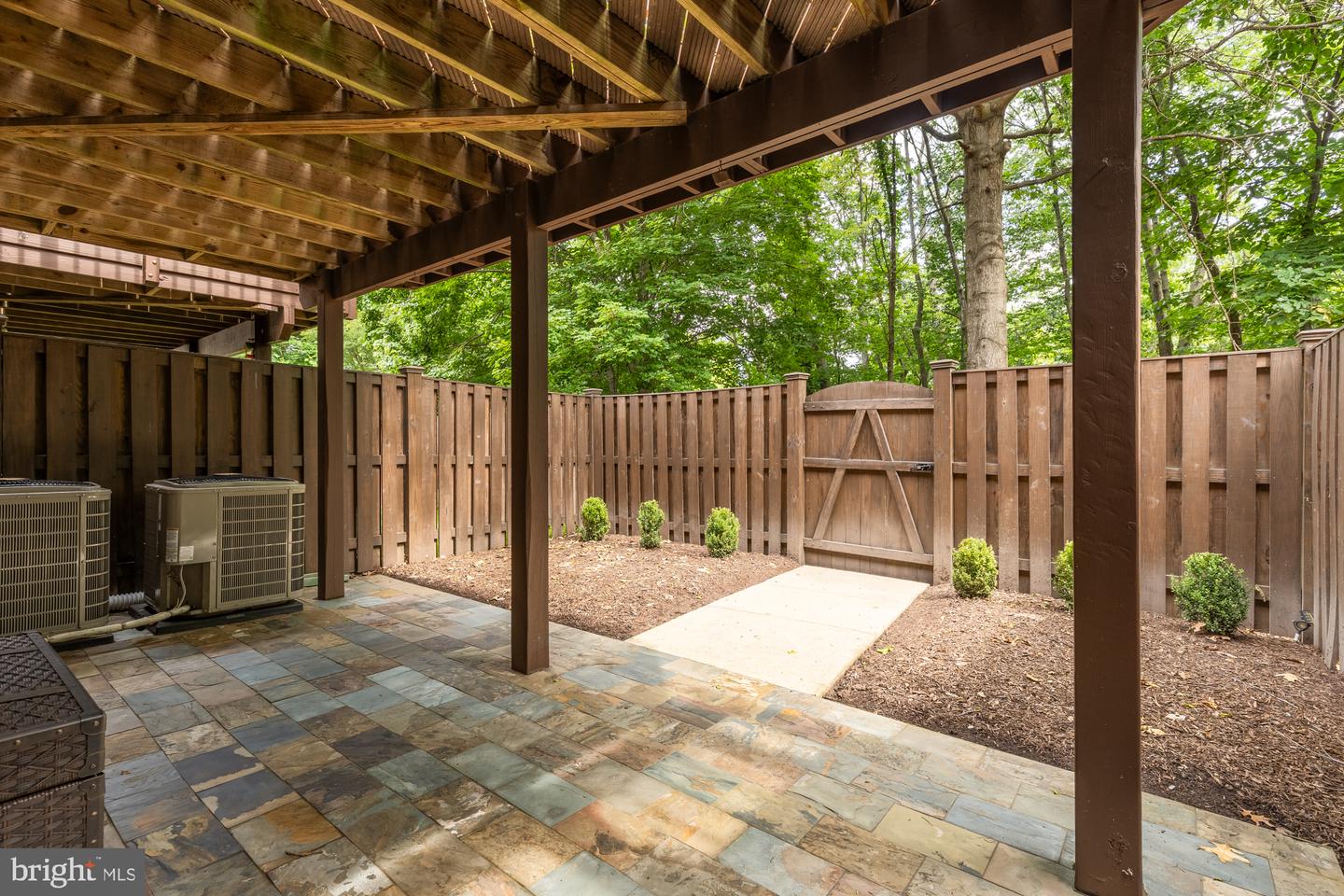 6660 KELSEY POINT CIR, ALEXANDRIA, Virginia 22315, 3 Bedrooms Bedrooms, ,2 BathroomsBathrooms,Residential,For sale,6660 KELSEY POINT CIR,VAFX2233482 MLS # VAFX2233482