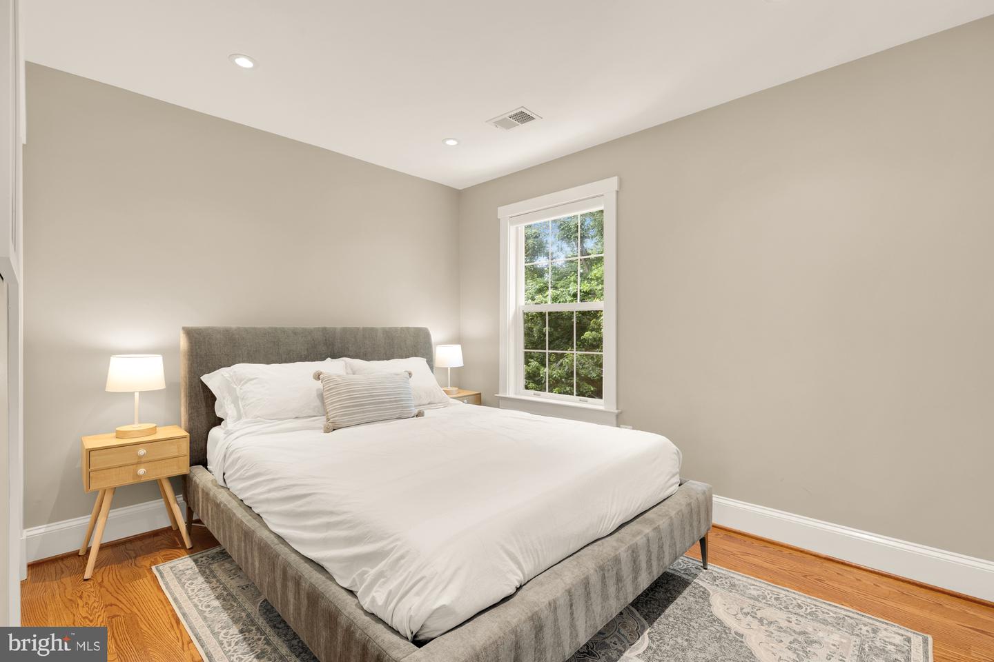 6660 KELSEY POINT CIR, ALEXANDRIA, Virginia 22315, 3 Bedrooms Bedrooms, ,2 BathroomsBathrooms,Residential,For sale,6660 KELSEY POINT CIR,VAFX2233482 MLS # VAFX2233482