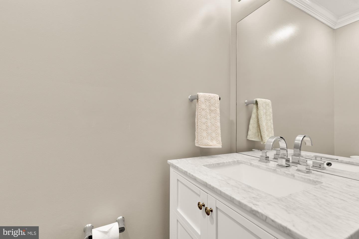 6660 KELSEY POINT CIR, ALEXANDRIA, Virginia 22315, 3 Bedrooms Bedrooms, ,2 BathroomsBathrooms,Residential,For sale,6660 KELSEY POINT CIR,VAFX2233482 MLS # VAFX2233482