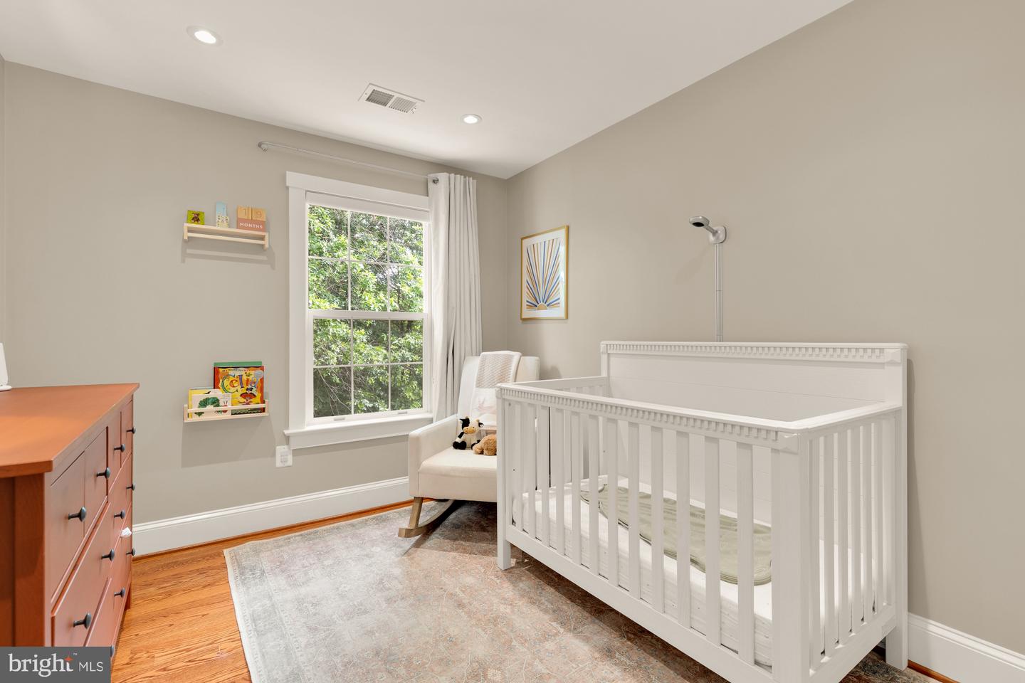 6660 KELSEY POINT CIR, ALEXANDRIA, Virginia 22315, 3 Bedrooms Bedrooms, ,2 BathroomsBathrooms,Residential,For sale,6660 KELSEY POINT CIR,VAFX2233482 MLS # VAFX2233482