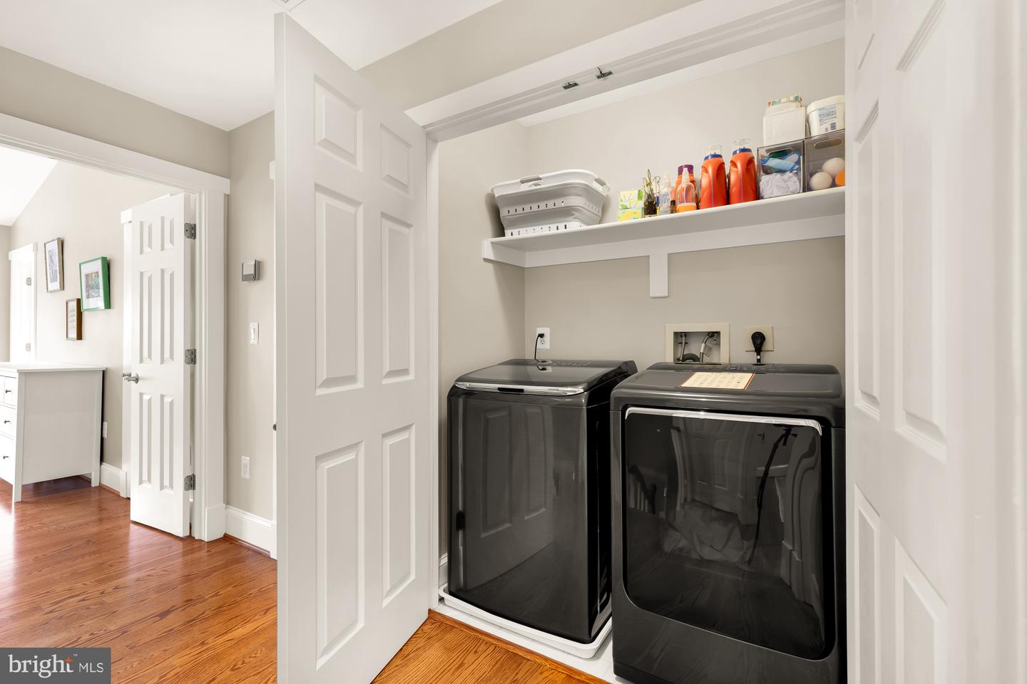 6660 KELSEY POINT CIR, ALEXANDRIA, Virginia 22315, 3 Bedrooms Bedrooms, ,2 BathroomsBathrooms,Residential,For sale,6660 KELSEY POINT CIR,VAFX2233482 MLS # VAFX2233482
