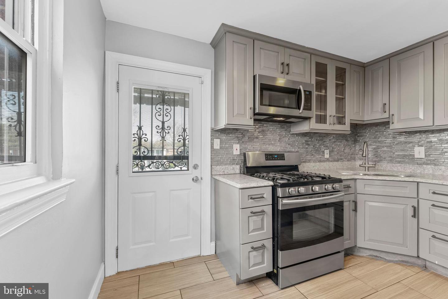624 JEFFERSON ST NE, WASHINGTON, District Of Columbia 20011, 3 Bedrooms Bedrooms, ,2 BathroomsBathrooms,Residential,For sale,624 JEFFERSON ST NE,DCDC2196002 MLS # DCDC2196002