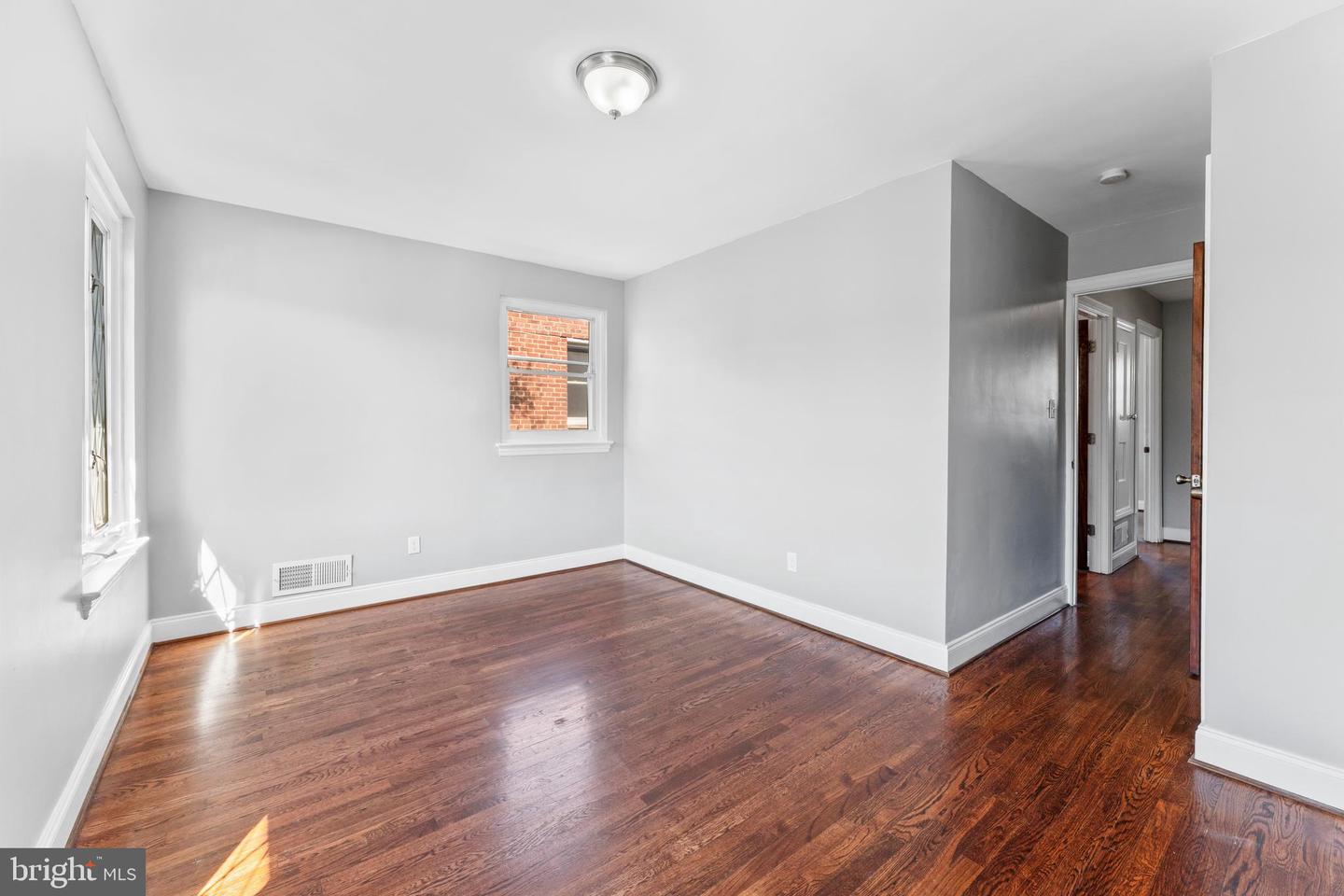 624 JEFFERSON ST NE, WASHINGTON, District Of Columbia 20011, 3 Bedrooms Bedrooms, ,2 BathroomsBathrooms,Residential,For sale,624 JEFFERSON ST NE,DCDC2196002 MLS # DCDC2196002