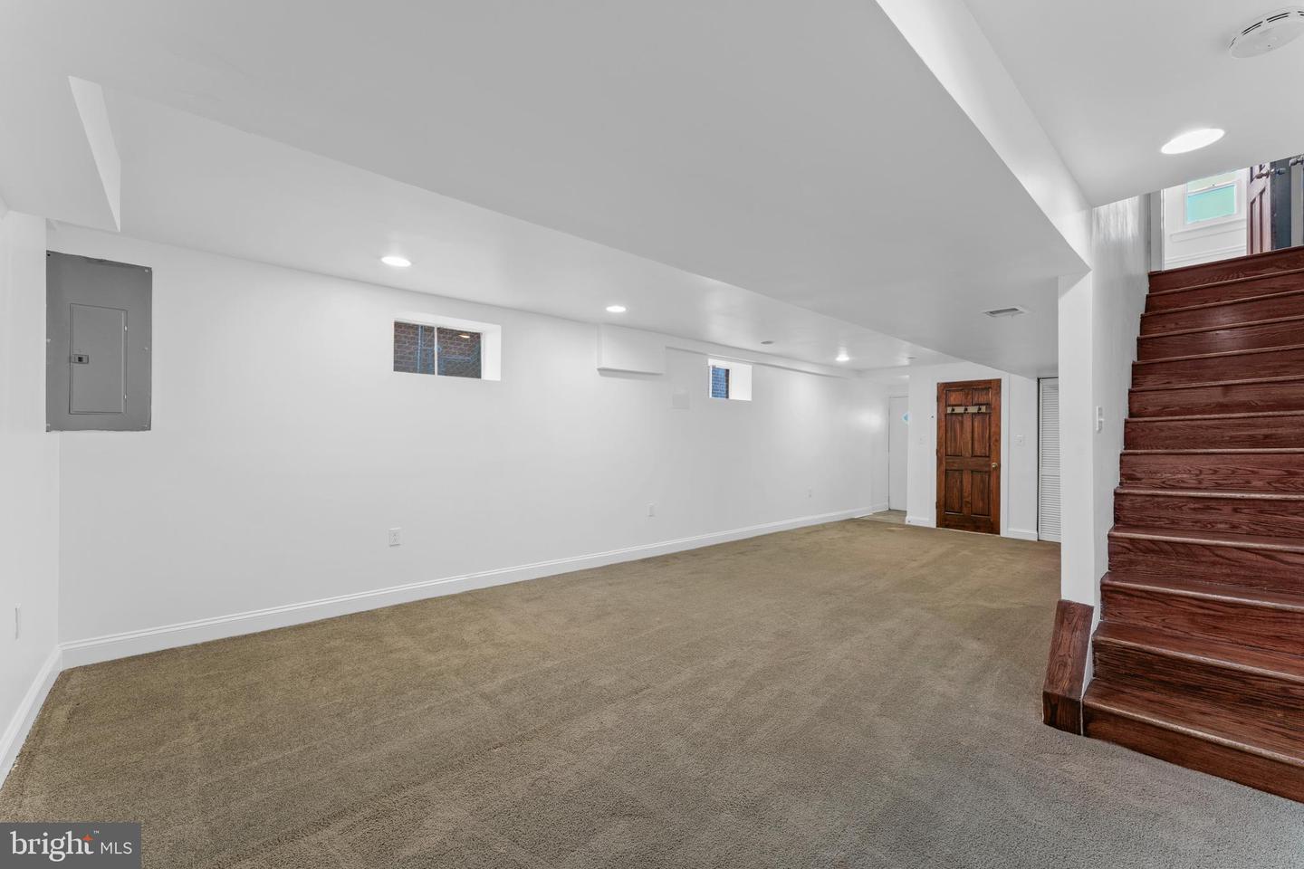 624 JEFFERSON ST NE, WASHINGTON, District Of Columbia 20011, 3 Bedrooms Bedrooms, ,2 BathroomsBathrooms,Residential,For sale,624 JEFFERSON ST NE,DCDC2196002 MLS # DCDC2196002