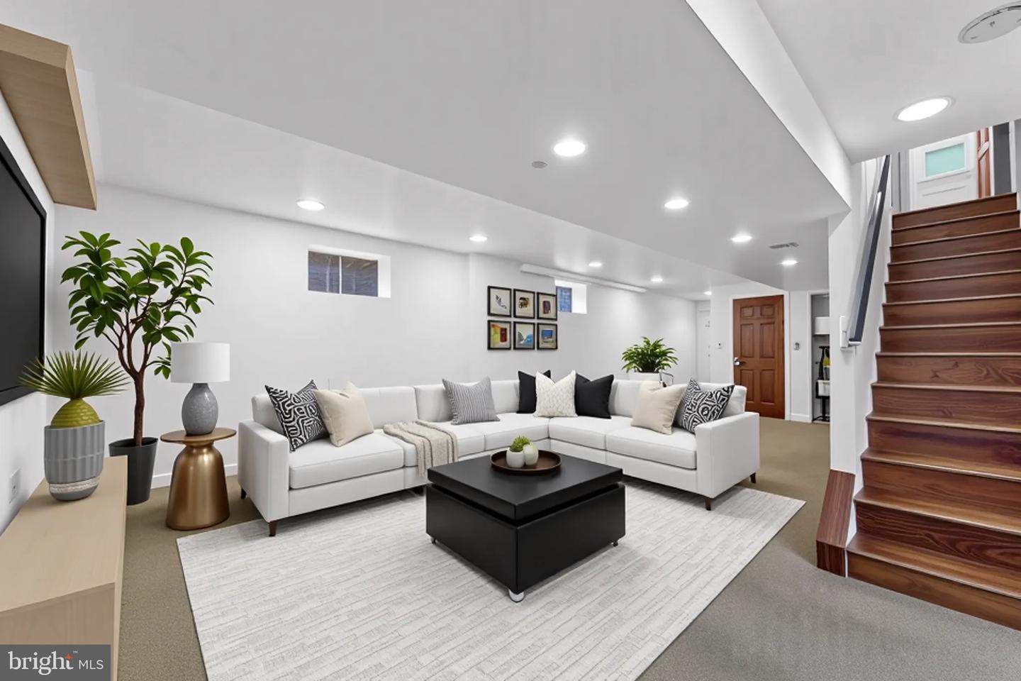 624 JEFFERSON ST NE, WASHINGTON, District Of Columbia 20011, 3 Bedrooms Bedrooms, ,2 BathroomsBathrooms,Residential,For sale,624 JEFFERSON ST NE,DCDC2196002 MLS # DCDC2196002