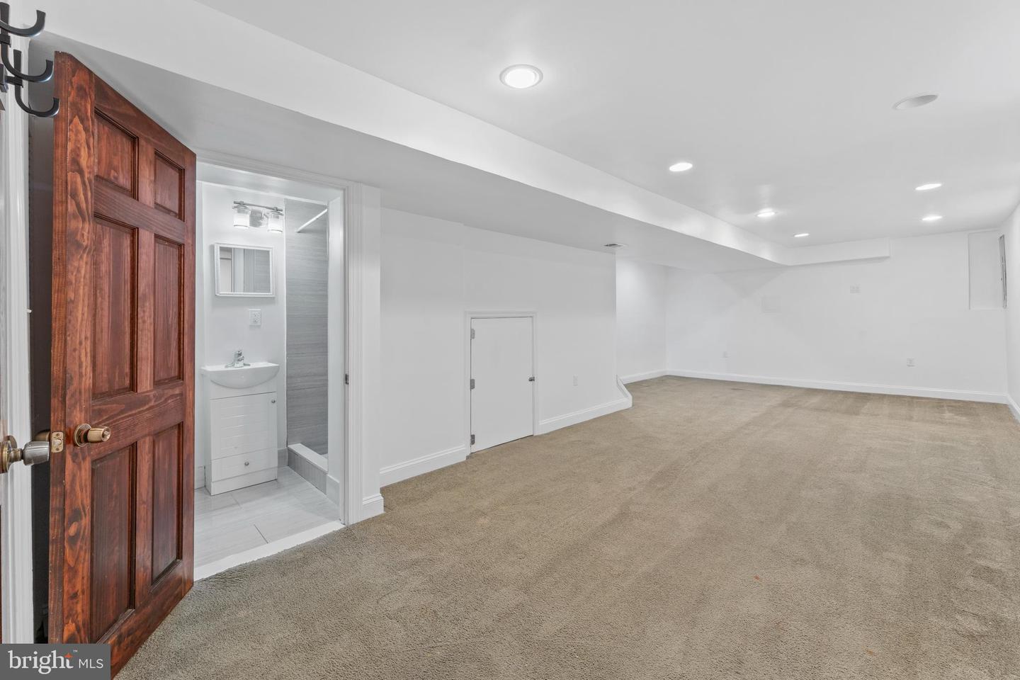 624 JEFFERSON ST NE, WASHINGTON, District Of Columbia 20011, 3 Bedrooms Bedrooms, ,2 BathroomsBathrooms,Residential,For sale,624 JEFFERSON ST NE,DCDC2196002 MLS # DCDC2196002