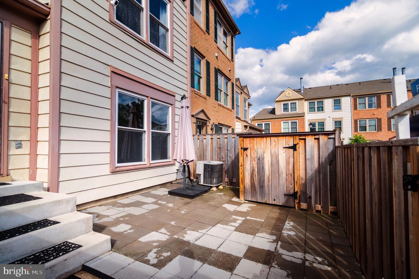 7529 BELLE GRAE DR, MANASSAS, Virginia 20109, 3 Bedrooms Bedrooms, ,2 BathroomsBathrooms,Residential,For sale,7529 BELLE GRAE DR,VAPW2093134 MLS # VAPW2093134