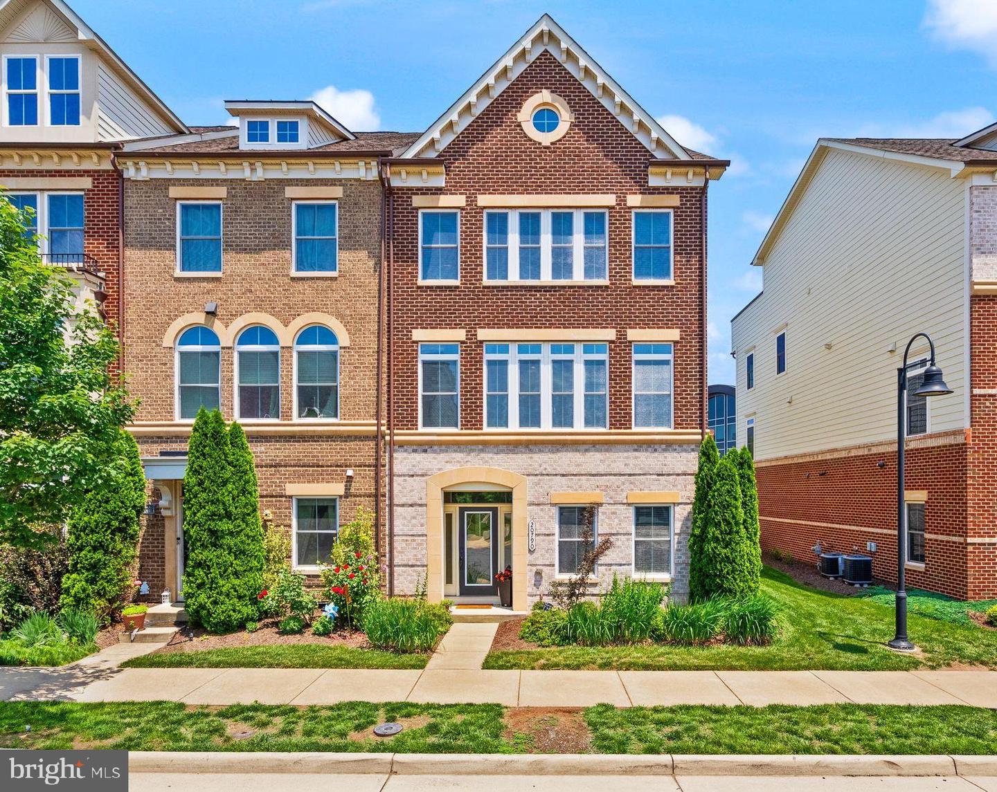 20790 DUXBURY TER, ASHBURN, Virginia 20147, 4 Bedrooms Bedrooms, ,3 BathroomsBathrooms,Residential,For sale,20790 DUXBURY TER,VALO2095326 MLS # VALO2095326