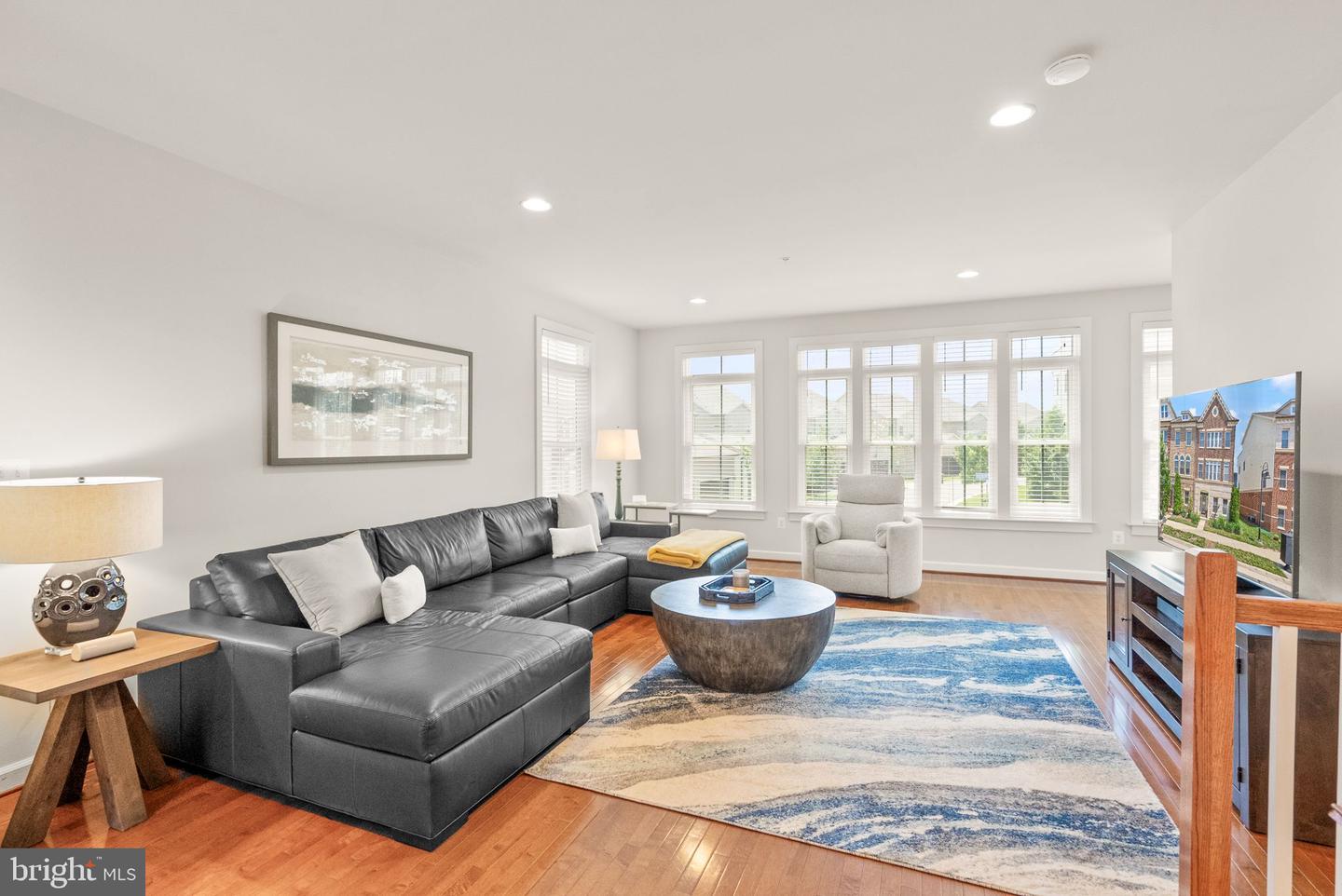 20790 DUXBURY TER, ASHBURN, Virginia 20147, 4 Bedrooms Bedrooms, ,3 BathroomsBathrooms,Residential,For sale,20790 DUXBURY TER,VALO2095326 MLS # VALO2095326