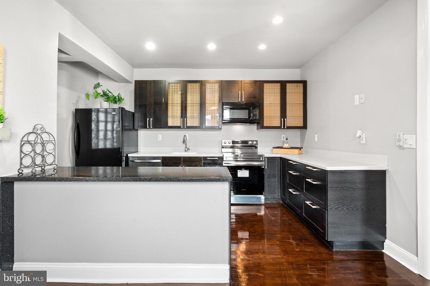 3700 13TH ST NW, WASHINGTON, District Of Columbia 20010, 6 Bedrooms Bedrooms, ,4 BathroomsBathrooms,Residential,For sale,3700 13TH ST NW,DCDC2198804 MLS # DCDC2198804