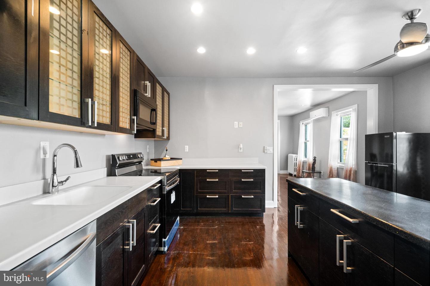 3700 13TH ST NW, WASHINGTON, District Of Columbia 20010, 6 Bedrooms Bedrooms, ,4 BathroomsBathrooms,Residential,For sale,3700 13TH ST NW,DCDC2198804 MLS # DCDC2198804