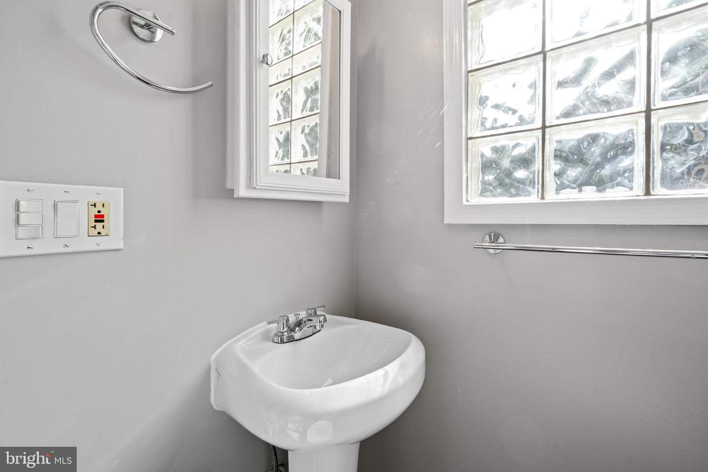 3700 13TH ST NW, WASHINGTON, District Of Columbia 20010, 6 Bedrooms Bedrooms, ,4 BathroomsBathrooms,Residential,For sale,3700 13TH ST NW,DCDC2198804 MLS # DCDC2198804