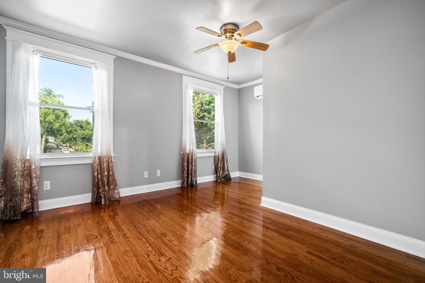 3700 13TH ST NW, WASHINGTON, District Of Columbia 20010, 6 Bedrooms Bedrooms, ,4 BathroomsBathrooms,Residential,For sale,3700 13TH ST NW,DCDC2198804 MLS # DCDC2198804
