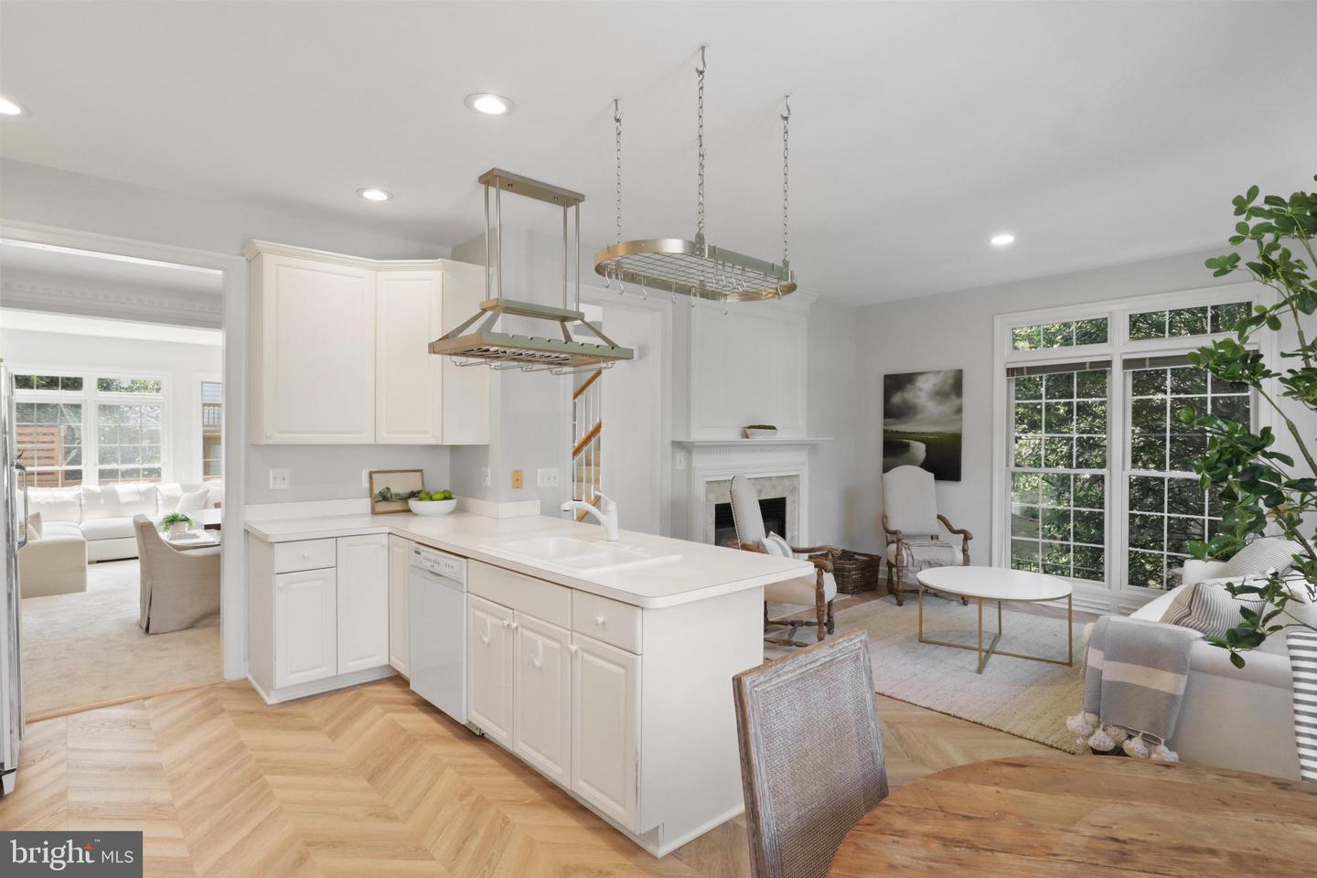 2744 PEMBSLY DR, VIENNA, Virginia 22181, 4 Bedrooms Bedrooms, ,2 BathroomsBathrooms,Residential,For sale,2744 PEMBSLY DR,VAFX2239546 MLS # VAFX2239546
