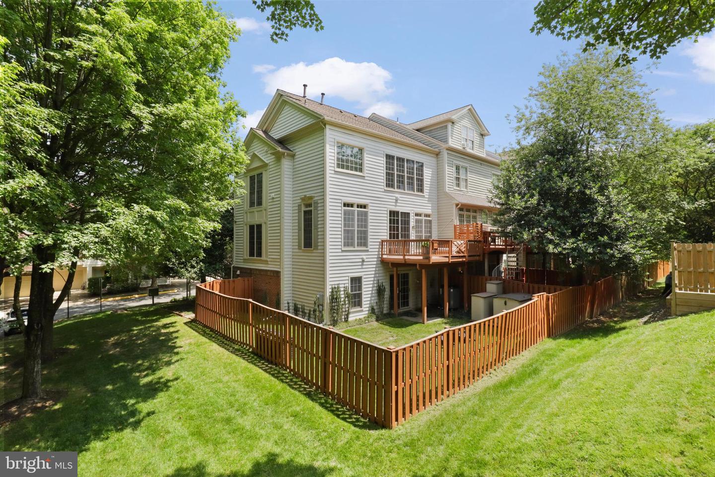 2744 PEMBSLY DR, VIENNA, Virginia 22181, 4 Bedrooms Bedrooms, ,2 BathroomsBathrooms,Residential,For sale,2744 PEMBSLY DR,VAFX2239546 MLS # VAFX2239546
