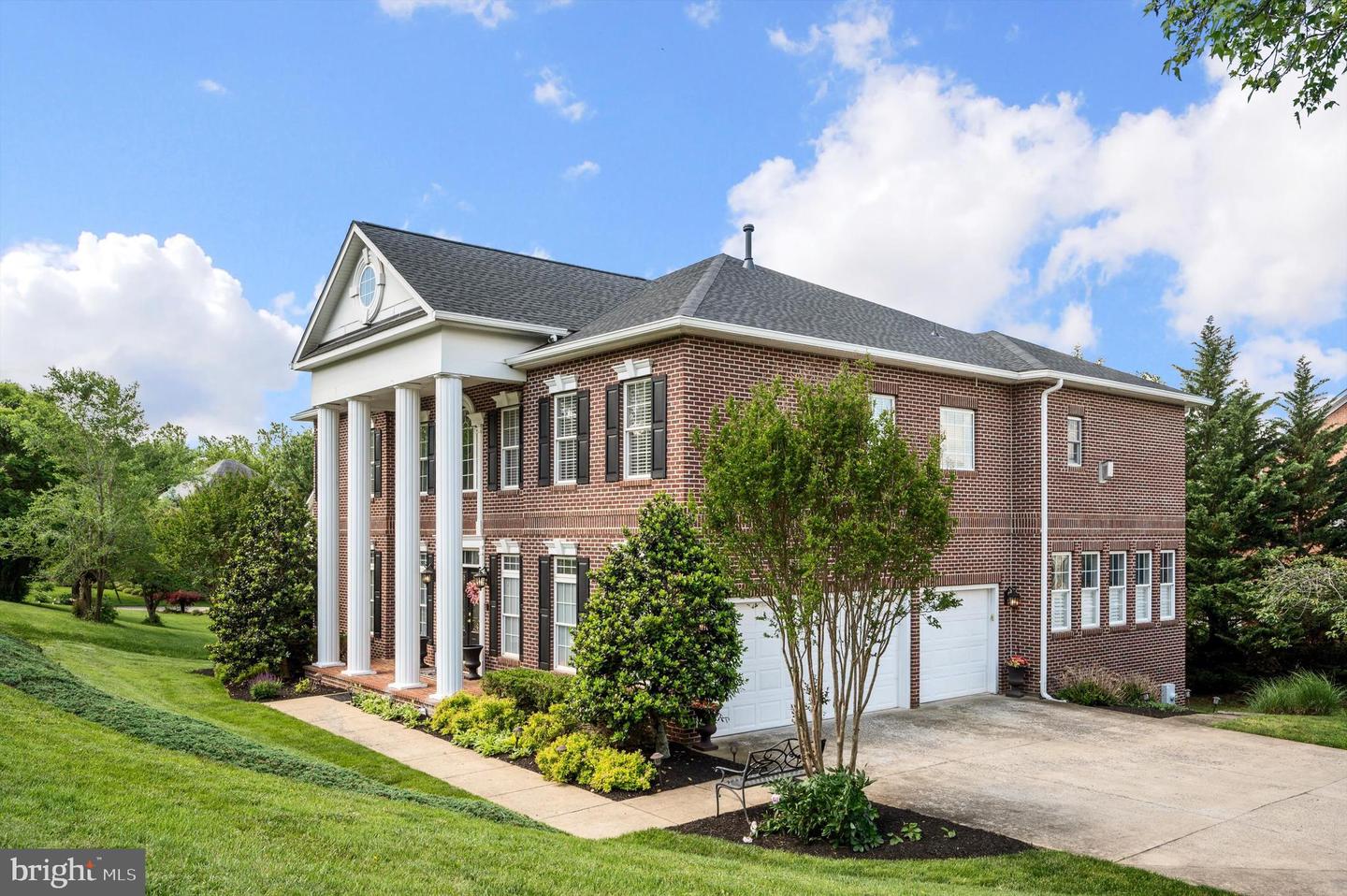 801 ARMISTEAD ST, WINCHESTER, Virginia 22601, 5 Bedrooms Bedrooms, ,3 BathroomsBathrooms,Residential,For sale,801 ARMISTEAD ST,VAWI2007664 MLS # VAWI2007664