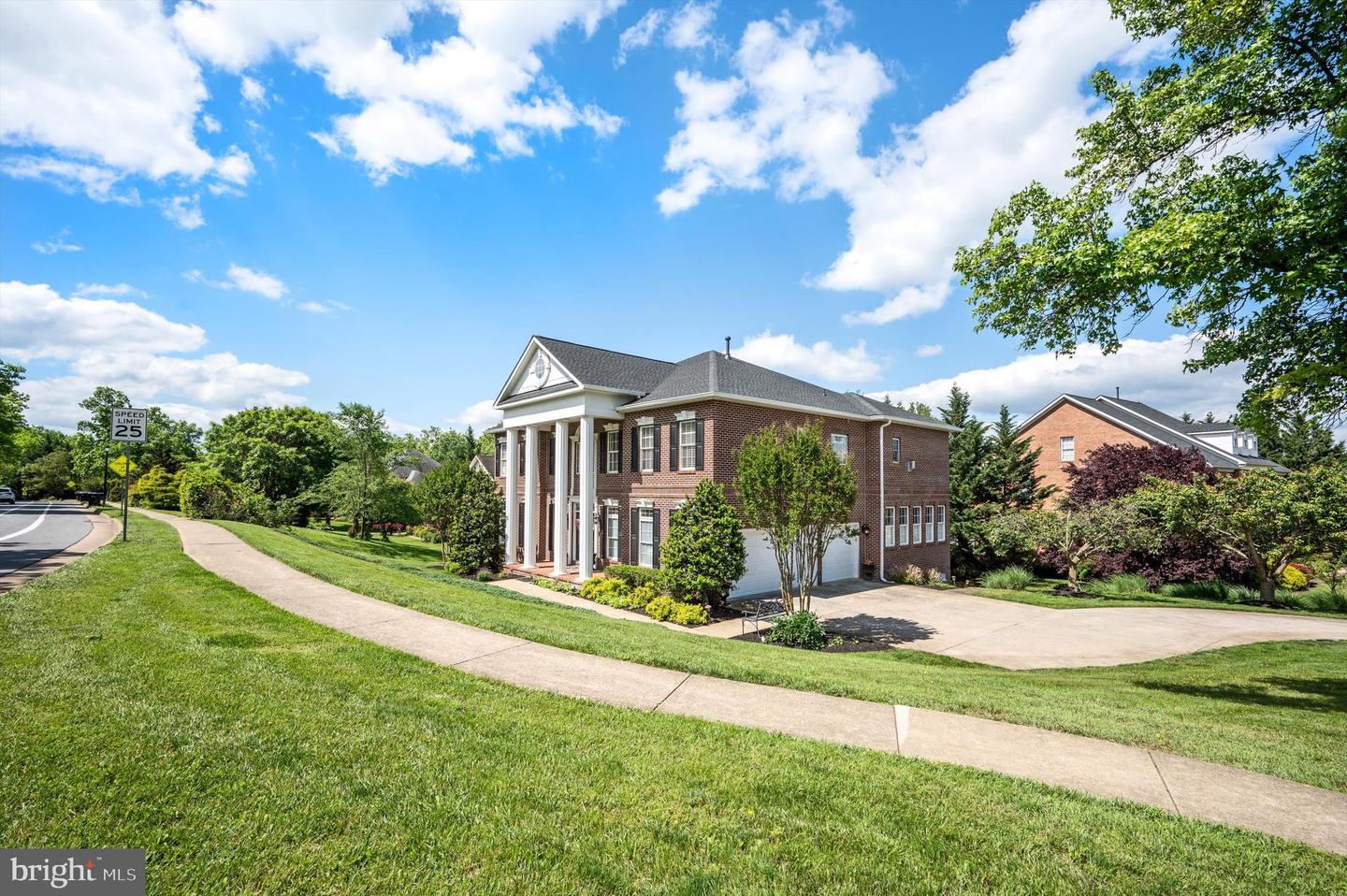 801 ARMISTEAD ST, WINCHESTER, Virginia 22601, 5 Bedrooms Bedrooms, ,3 BathroomsBathrooms,Residential,For sale,801 ARMISTEAD ST,VAWI2007664 MLS # VAWI2007664