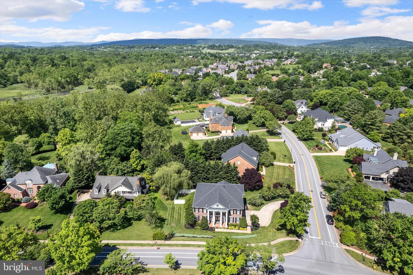 801 ARMISTEAD ST, WINCHESTER, Virginia 22601, 5 Bedrooms Bedrooms, ,3 BathroomsBathrooms,Residential,For sale,801 ARMISTEAD ST,VAWI2007664 MLS # VAWI2007664