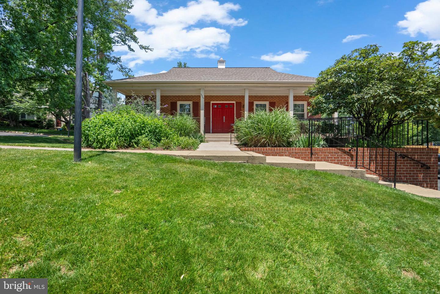3901 BRADWATER ST, FAIRFAX, Virginia 22031, 3 Bedrooms Bedrooms, ,2 BathroomsBathrooms,Residential,For sale,3901 BRADWATER ST,VAFC2006292 MLS # VAFC2006292