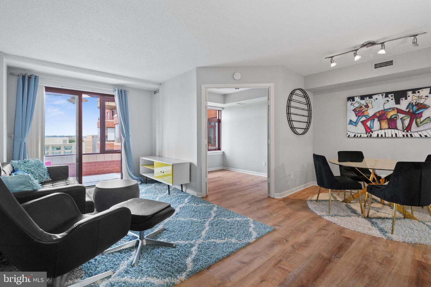 2400 CLARENDON BLVD #916, ARLINGTON, Virginia 22201, 2 Bedrooms Bedrooms, ,1 BathroomBathrooms,Residential,For sale,2400 CLARENDON BLVD #916,VAAR2057332 MLS # VAAR2057332
