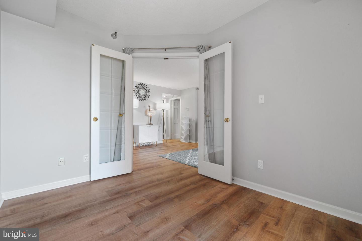 2400 CLARENDON BLVD #916, ARLINGTON, Virginia 22201, 2 Bedrooms Bedrooms, ,1 BathroomBathrooms,Residential,For sale,2400 CLARENDON BLVD #916,VAAR2057332 MLS # VAAR2057332