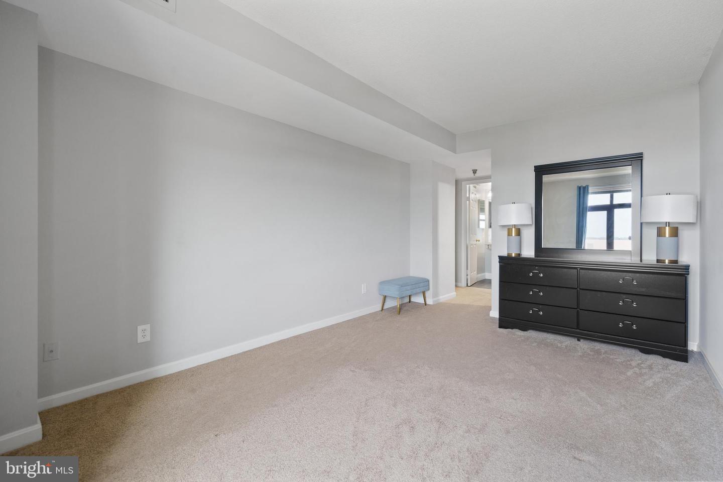 2400 CLARENDON BLVD #916, ARLINGTON, Virginia 22201, 2 Bedrooms Bedrooms, ,1 BathroomBathrooms,Residential,For sale,2400 CLARENDON BLVD #916,VAAR2057332 MLS # VAAR2057332