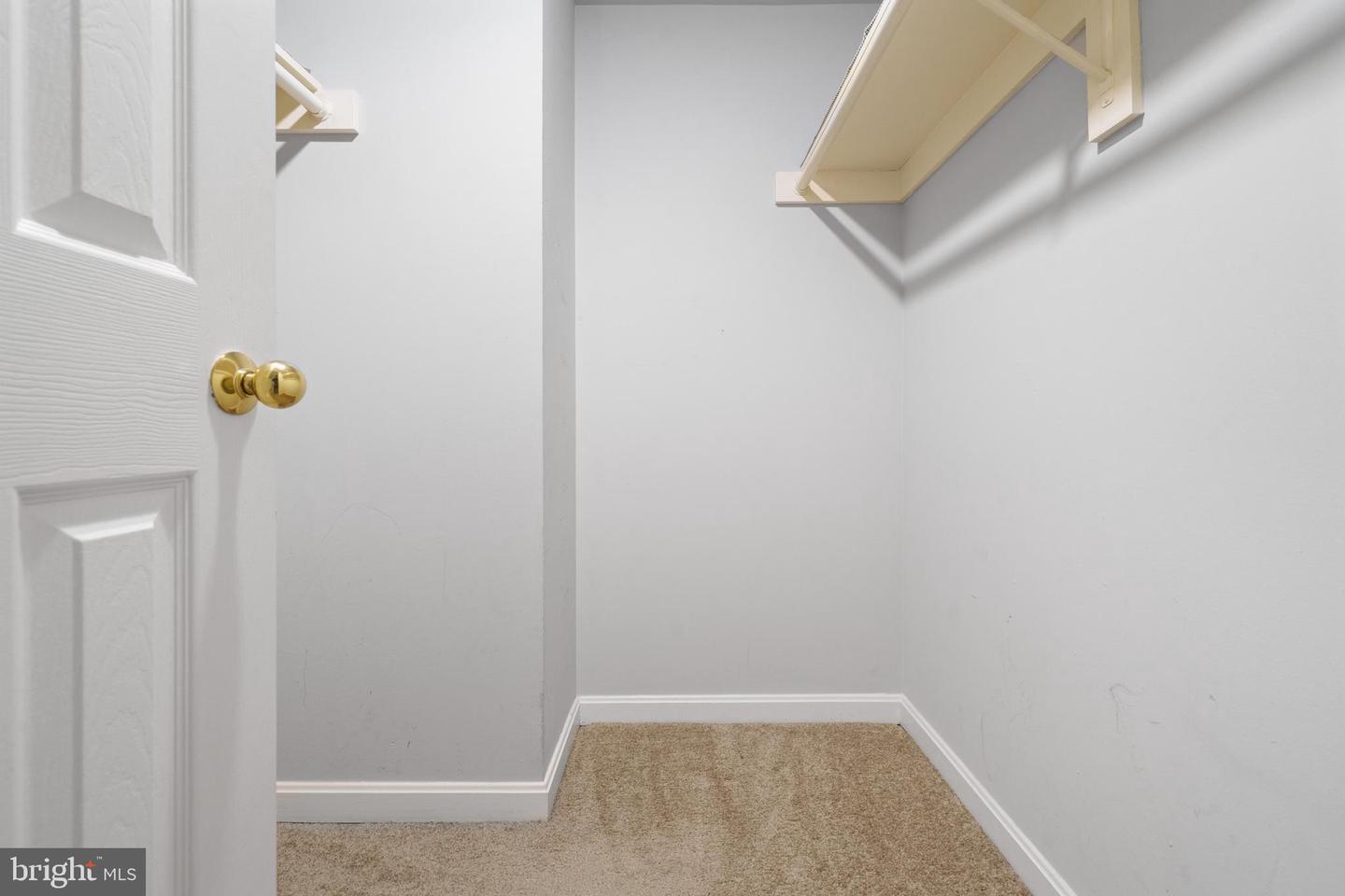 2400 CLARENDON BLVD #916, ARLINGTON, Virginia 22201, 2 Bedrooms Bedrooms, ,1 BathroomBathrooms,Residential,For sale,2400 CLARENDON BLVD #916,VAAR2057332 MLS # VAAR2057332