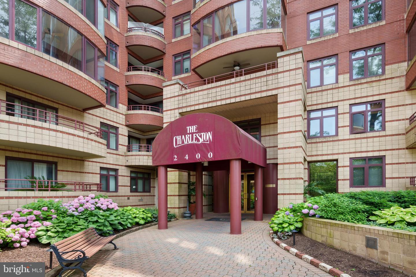 2400 CLARENDON BLVD #916, ARLINGTON, Virginia 22201, 2 Bedrooms Bedrooms, ,1 BathroomBathrooms,Residential,For sale,2400 CLARENDON BLVD #916,VAAR2057332 MLS # VAAR2057332