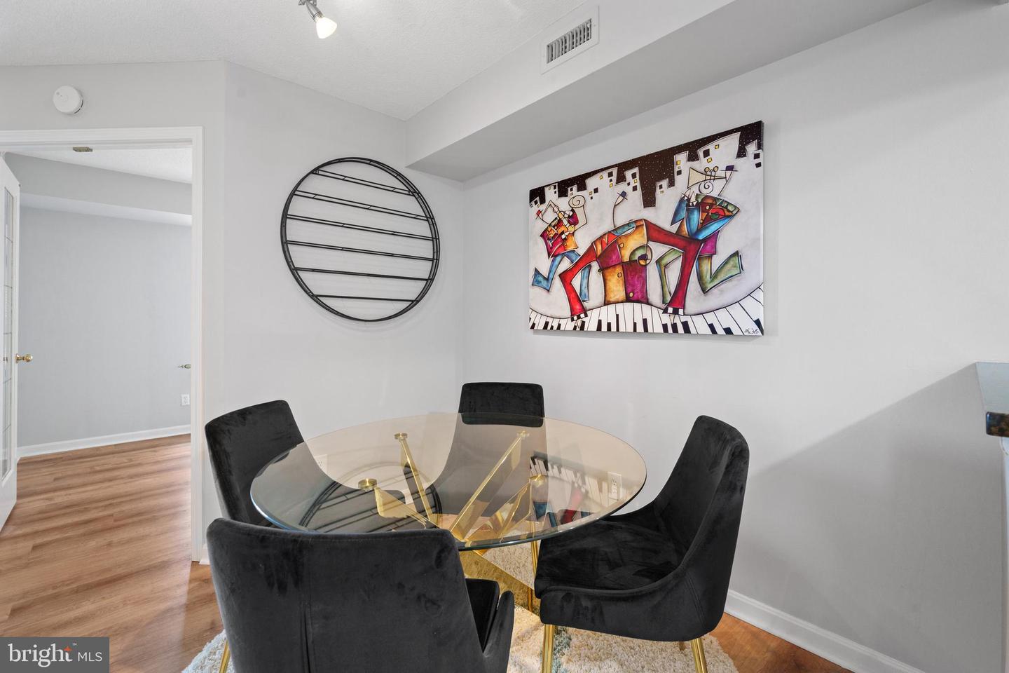 2400 CLARENDON BLVD #916, ARLINGTON, Virginia 22201, 2 Bedrooms Bedrooms, ,1 BathroomBathrooms,Residential,For sale,2400 CLARENDON BLVD #916,VAAR2057332 MLS # VAAR2057332