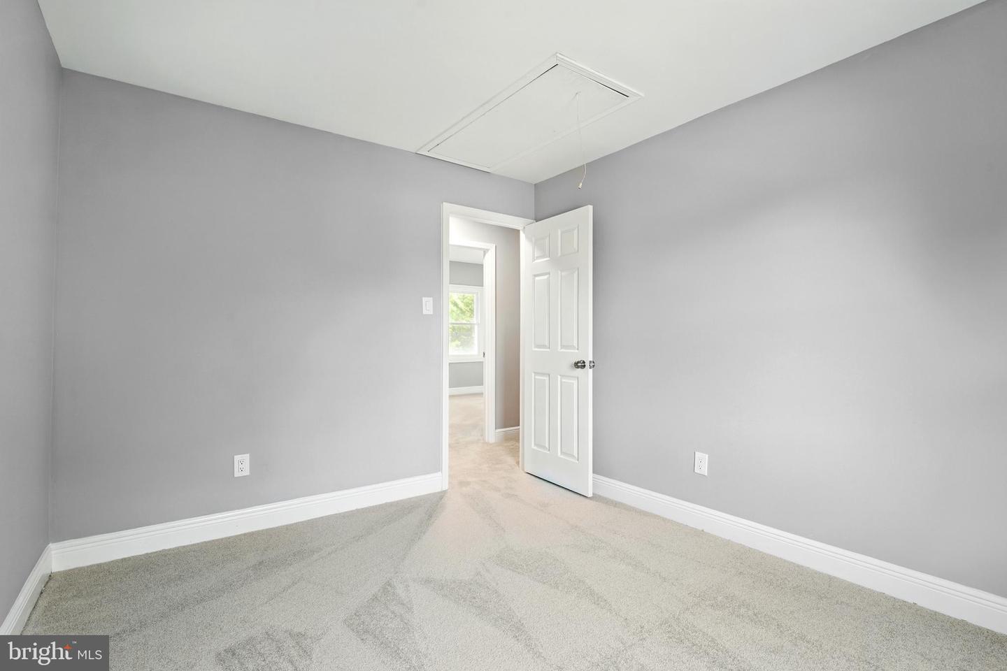 6768 MORNING RIDE CIR, ALEXANDRIA, Virginia 22315, 4 Bedrooms Bedrooms, ,3 BathroomsBathrooms,Residential,For sale,6768 MORNING RIDE CIR,VAFX2241514 MLS # VAFX2241514