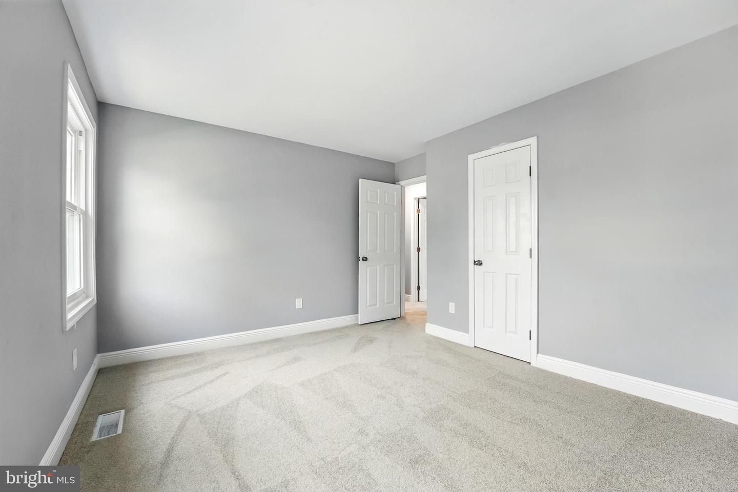6768 MORNING RIDE CIR, ALEXANDRIA, Virginia 22315, 4 Bedrooms Bedrooms, ,3 BathroomsBathrooms,Residential,For sale,6768 MORNING RIDE CIR,VAFX2241514 MLS # VAFX2241514