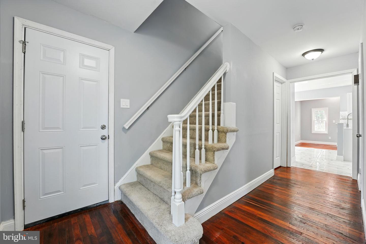 6768 MORNING RIDE CIR, ALEXANDRIA, Virginia 22315, 4 Bedrooms Bedrooms, ,3 BathroomsBathrooms,Residential,For sale,6768 MORNING RIDE CIR,VAFX2241514 MLS # VAFX2241514