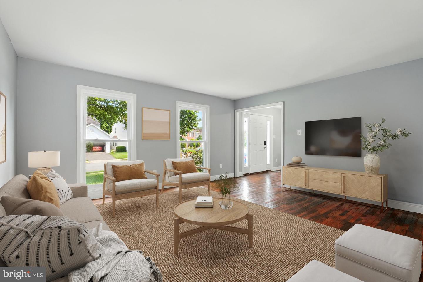 6768 MORNING RIDE CIR, ALEXANDRIA, Virginia 22315, 4 Bedrooms Bedrooms, ,3 BathroomsBathrooms,Residential,For sale,6768 MORNING RIDE CIR,VAFX2241514 MLS # VAFX2241514