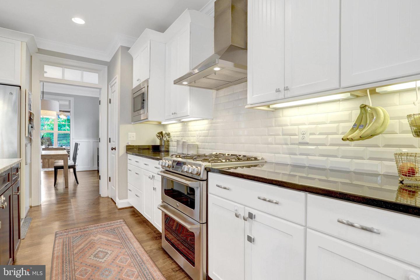 5725 25TH ST N, ARLINGTON, Virginia 22207, 5 Bedrooms Bedrooms, ,4 BathroomsBathrooms,Residential,For sale,5725 25TH ST N,VAAR2058068 MLS # VAAR2058068