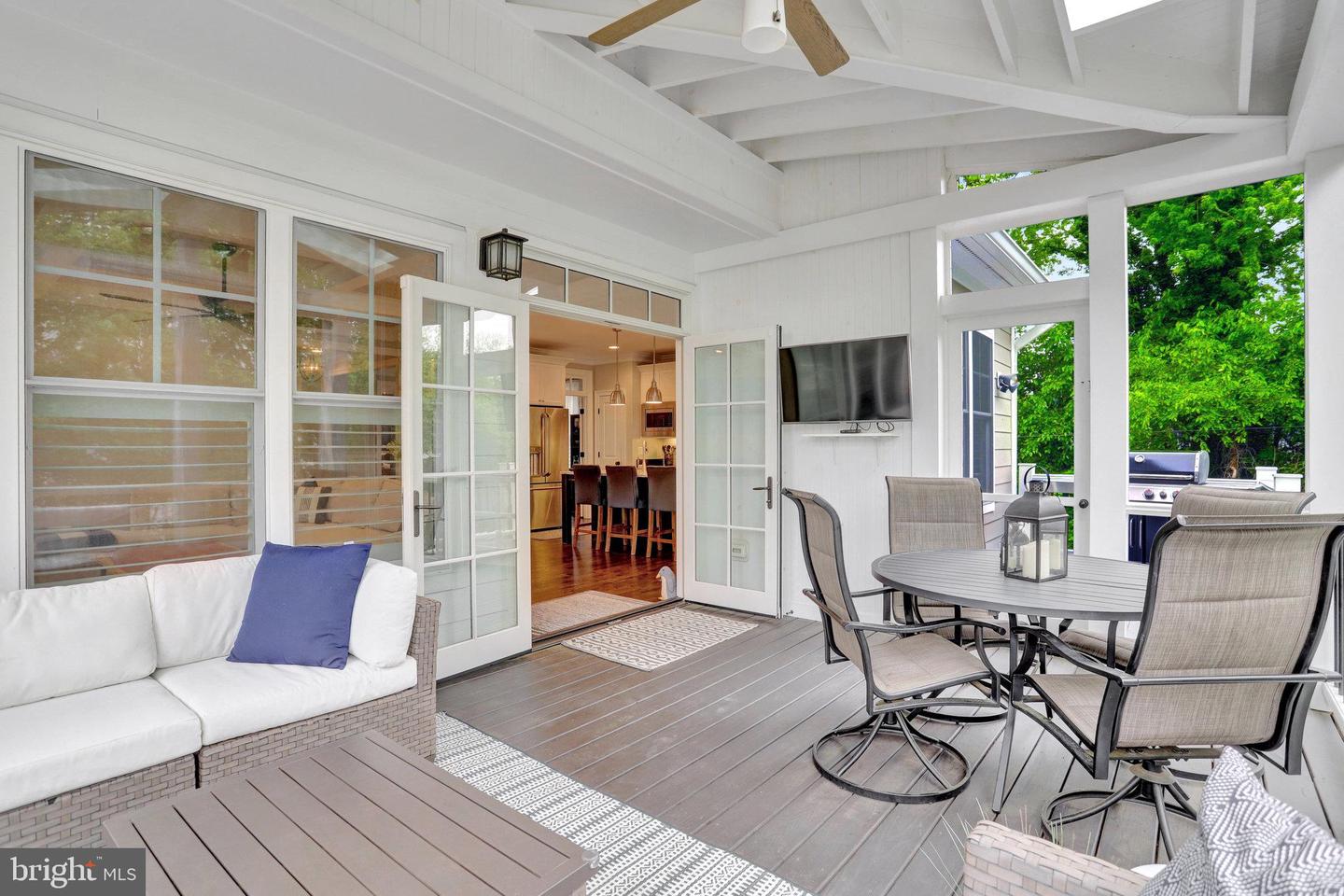 5725 25TH ST N, ARLINGTON, Virginia 22207, 5 Bedrooms Bedrooms, ,4 BathroomsBathrooms,Residential,For sale,5725 25TH ST N,VAAR2058068 MLS # VAAR2058068